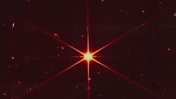 Хаббл сфотографировал звезду возрастом почти 13 миллиардов лет